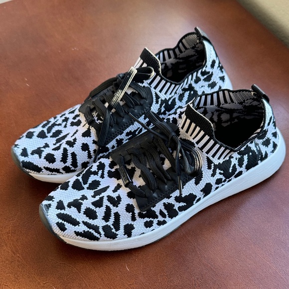 Nautica Shoes - Nautica Black and White Women's Sneakers